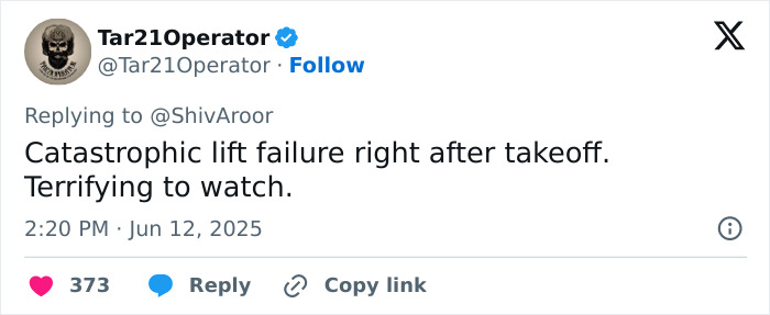 Screenshot of a tweet describing catastrophic lift failure right after plane takeoff, highlighting unusual and terrifying incident.