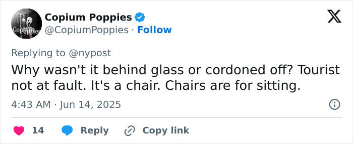 Tweet discussing a tourist accidentally breaking a crystal-covered Van Gogh chair in an Italian gallery.