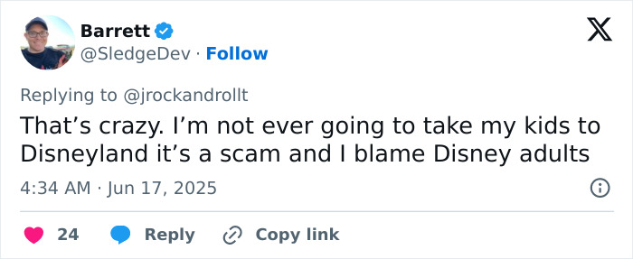 Tweet about Disneyland $1K breakfast bill shocking dad, mocking expensive meal costs, and blaming Disney adults for the scam. Tweet about Disneyland $1K breakfast bill shocking dad, mocking expensive meal costs, and blaming Disney adults for the scam.