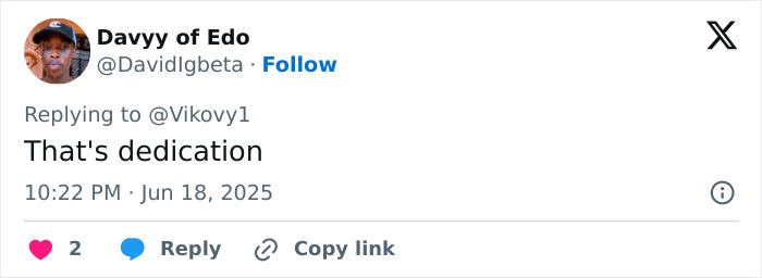 Screenshot of a Twitter reply by Davyy of Edo saying That's dedication, related to fan reactions on 17YO comment.