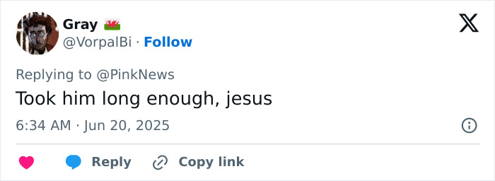 Stephen Fry responding on social media, delivering a strong critique targeting J.K. Rowling&rsquo;s views and statements.