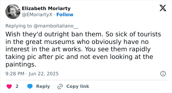 Tweet expressing frustration over tourists damaging 18th century painting in Italy while taking selfies at a museum.