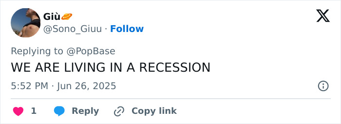 "End Of An Era": Anna Wintour Steps Down From Vogue After 37 Years