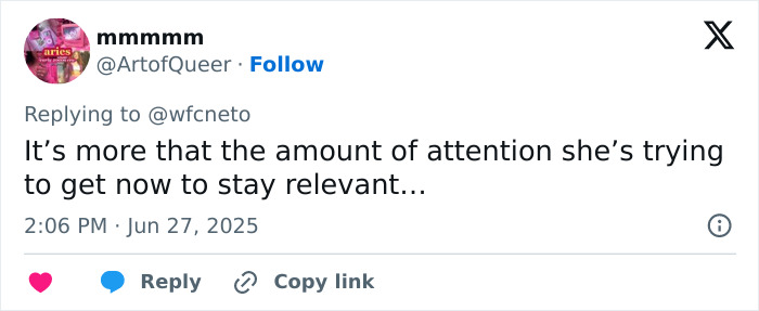 Tweet discussing Lorde fans stunned over finding x-rated image inside new vinyl release on social media platform. Tweet discussing Lorde fans stunned over finding x-rated image inside new vinyl release on social media platform.