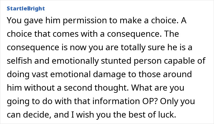 Text excerpt from StartleBright discussing emotional damage caused by a selfish dad leaving sick daughter in hospital to chase Glastonbury tickets.