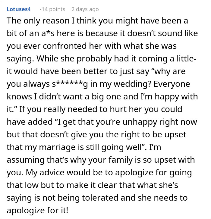 Text comment discussing a woman clapping back at her cousin insulting her wedding, mentioning marriage and family issues.