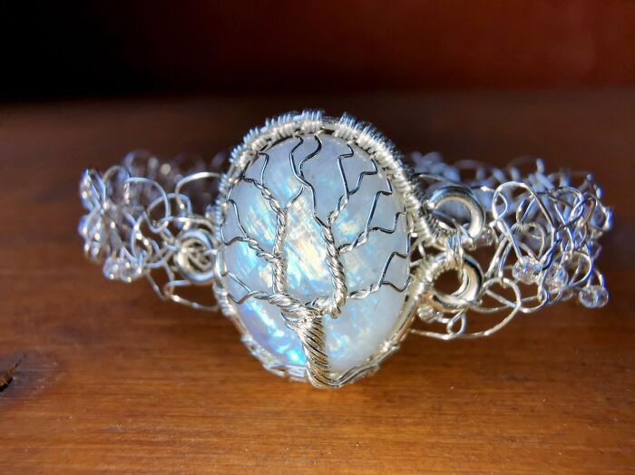 I Crochet With Wire Instead Of Yarn, And Here Are My 12 Best Works