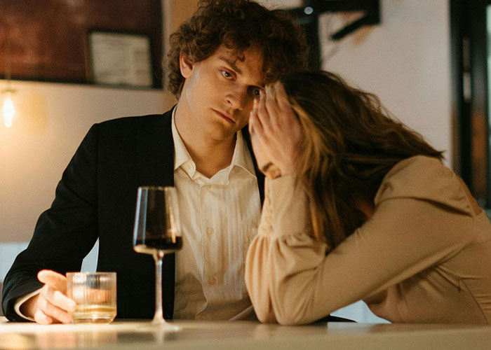 “The Look On Her Face Was Priceless”: 40 Of The Most Horrible Dates Witnessed By Restaurant Staff