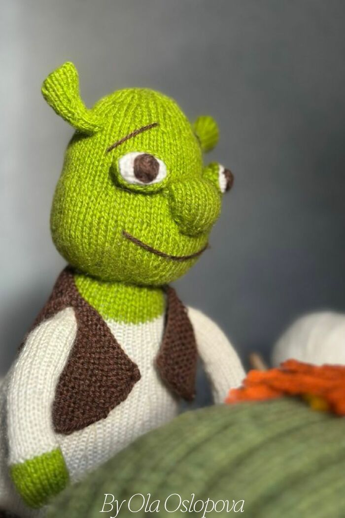 Here&rsquo;s How To Knit Your Ogre Toy From The Movie 'Shrek'