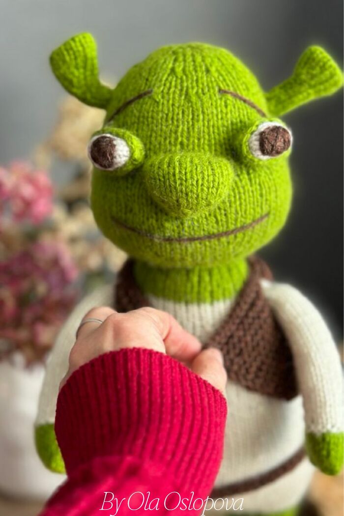 Here&rsquo;s How To Knit Your Ogre Toy From The Movie 'Shrek'
