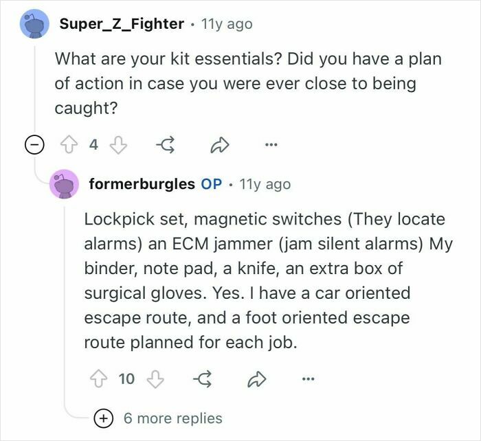 Screenshot of a conversation where former burglars discuss their kit essentials and escape plans for target selection.