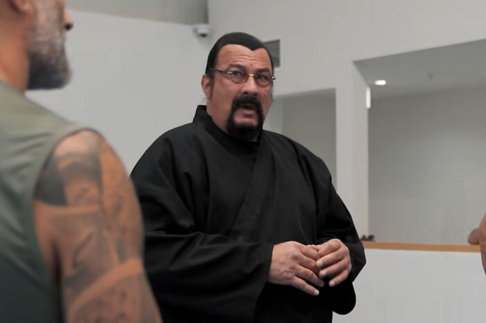 37 Times When Casting Directors Failed At Their Jobs By Miscasting Actors For These Roles