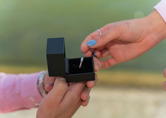 “The Look On Her Face Was Priceless”: 40 Of The Most Horrible Dates Witnessed By Restaurant Staff