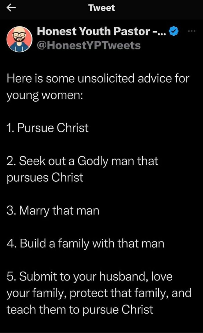 Tweet from Honest Youth Pastor sharing unsolicited advice for young women about relationships and family, highlighting challenges in relationships.