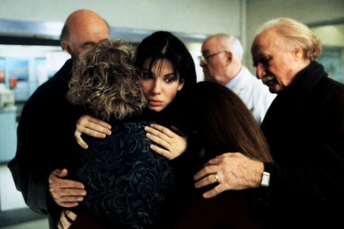 30 People Call Out Popular Romantic Movies That Are Actually Super Toxic