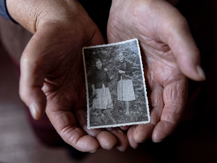 Abandoned Elderly – Memories From The Series 'Feminization Of Aging' By Michele Zousmer