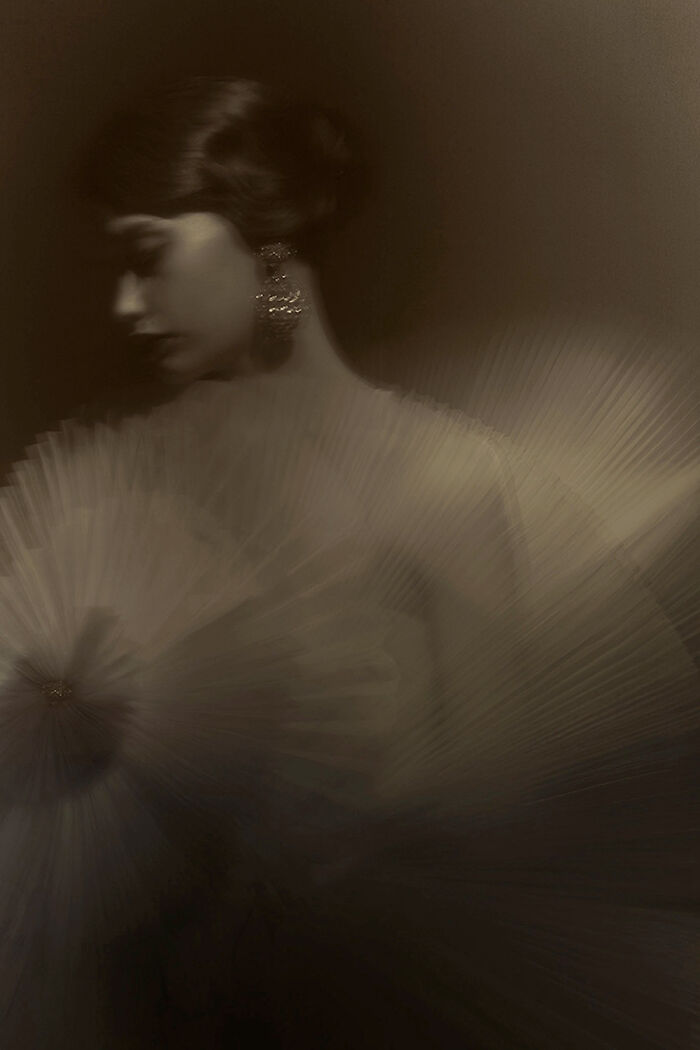 Éventail From The Series 'La Danse Des Lumières' By Olivia Mazzola