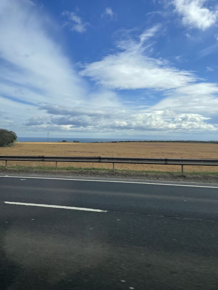 22 Photos Of Liminal Spaces I Took