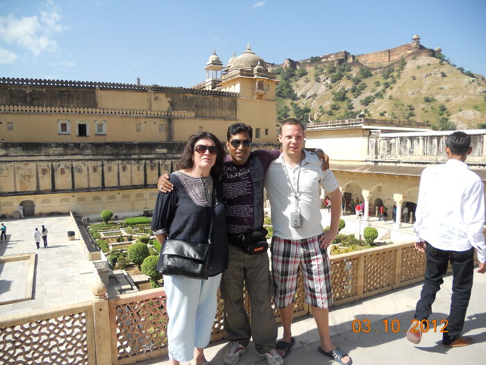 Feel Good Holidays With Spiritual Solace