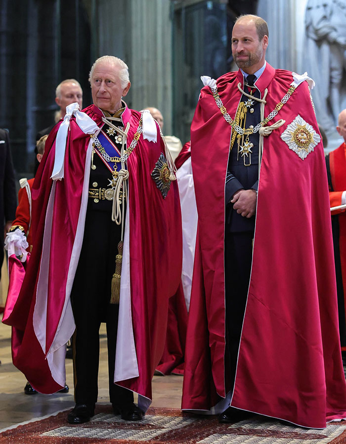 King Charles and Prince William in ceremonial robes during a formal royal event amid Prince Harry&rsquo;s reconciliation call.