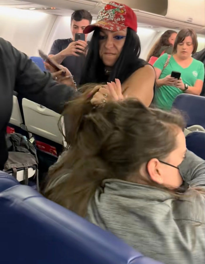Woman Has Epic Meltdown On Plane After Being Forced To Sit Next To "Fat" Passenger