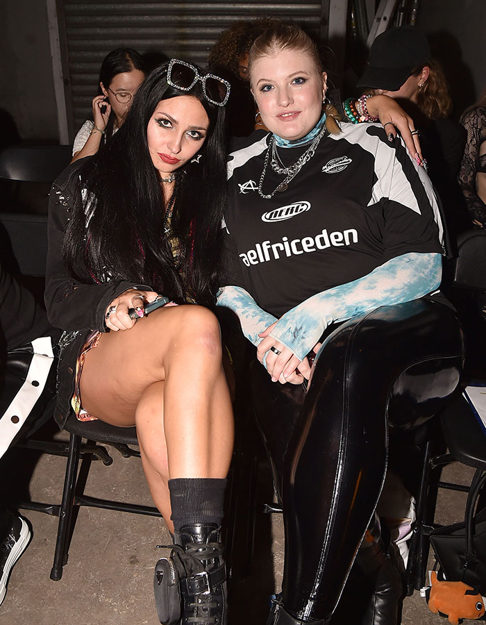 Woman Has Epic Meltdown On Plane After Being Forced To Sit Next To "Fat" Passenger