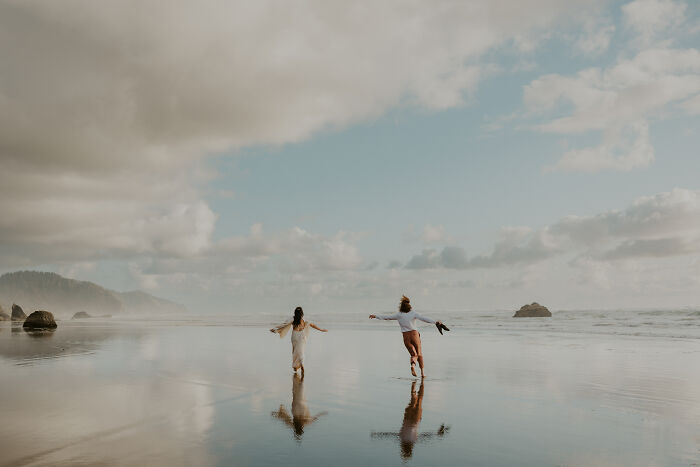 Image By Mikalynn Amos Of Venturing Vows, Taken In Cannon Beach, Oregon, USA