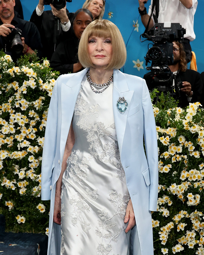 "End Of An Era": Anna Wintour Steps Down From Vogue After 37 Years