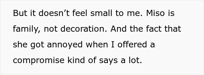 Text excerpt about refusing to lend dog for aesthetic maternity shoot, emphasizing dog as family not decoration. Text excerpt about refusing to lend dog for aesthetic maternity shoot, emphasizing dog as family not decoration.