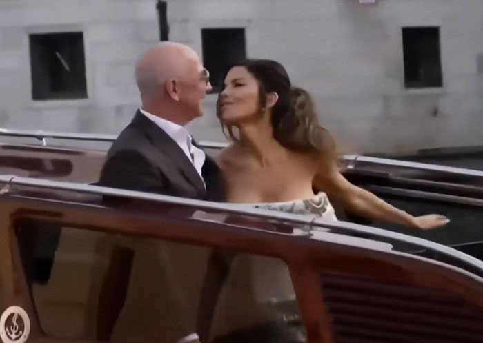 "Ordered Their Invites From Temu": Lauren S&aacute;nchez And Jeff Bezos Brutally Trolled By Tech Giant