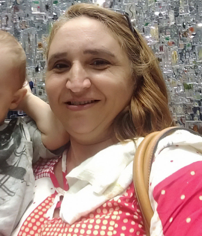 Woman smiling with child, before-and-after photos showcasing her transformation into bodybuilding champion.