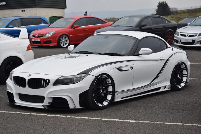 35 Obscene Moments That Prove The Rich Are Playing A Different Game