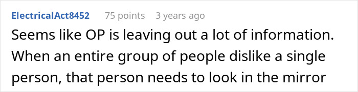Comment text discussing a situation where a woman refuses to leave a party she planned despite boyfriend and friends demanding privacy.