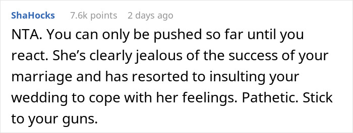 Text comment on social platform discussing woman clapping back at cousin insulting her wedding and defending her marriage.