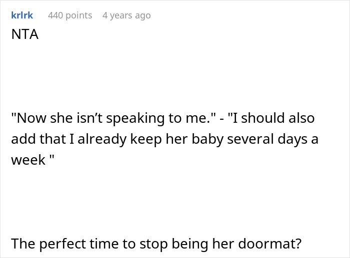 Comment discussing babysitting challenges during a vacation without kids, highlighting communication issues and boundaries. Comment discussing babysitting challenges during a vacation without kids, highlighting communication issues and boundaries.