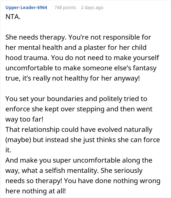 Comment discussing the daughter-in-law and mother-in-law relationship and the importance of setting healthy boundaries.