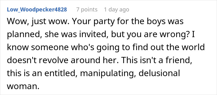 Comment criticizing entitled friend wanting to cancel kid&rsquo;s party to attend her kid&rsquo;s party in an online discussion.