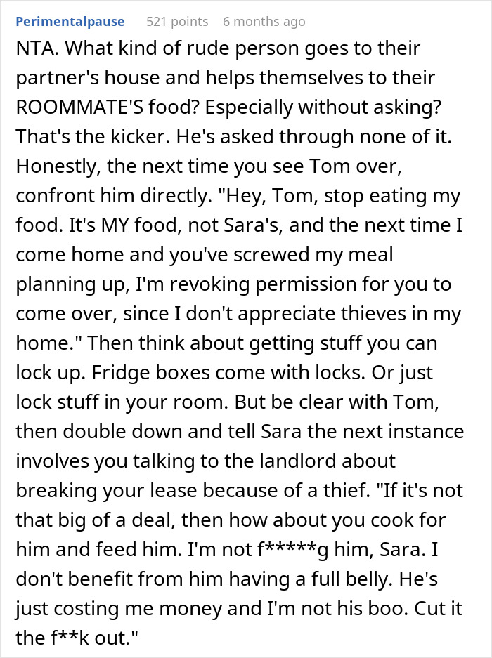 Comment discussing roommate calling woman stingy for refusing to share homemade meals with her boyfriend in a Reddit post. Comment discussing roommate calling woman stingy for refusing to share homemade meals with her boyfriend in a Reddit post.