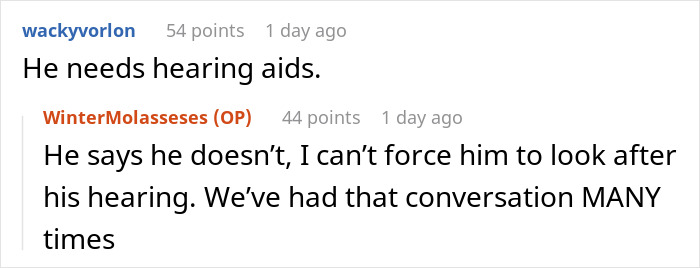 Screenshot of an online discussion about a woman threatening divorce over loud and obnoxious MrBeast videos. Screenshot of an online discussion about a woman threatening divorce over loud and obnoxious MrBeast videos.