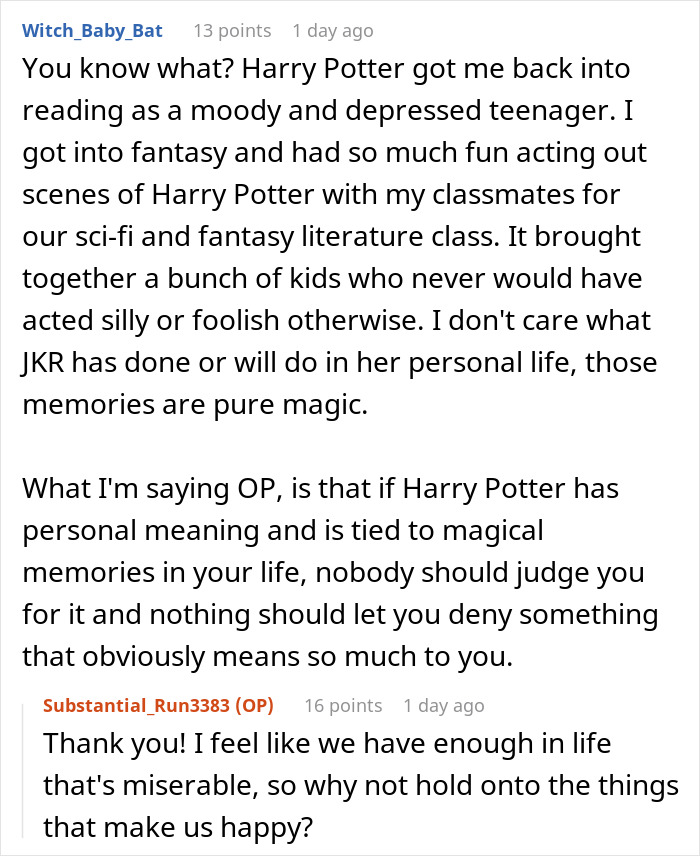 Comment discussing Harry Potter's impact on personal memories and fantasy reading, amid accusations of transphobia support.