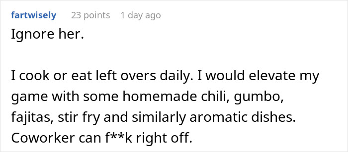 Screenshot of a forum comment discussing a coworker complaining about a woman&rsquo;s lunch smelling too real and suggesting protein bars instead.
