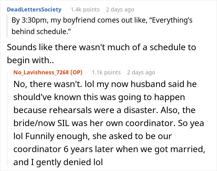 Reddit users discuss a chaotic wedding experience described as sounding like a wedding on The Sims game.