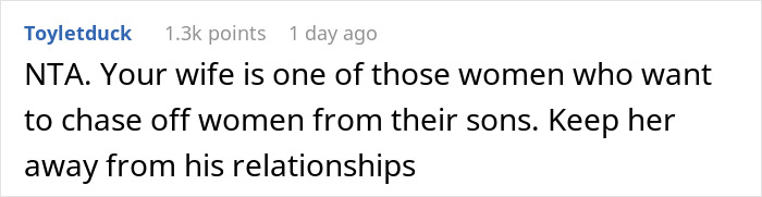 Comment on a forum discussing a 45-year-old mom reacting to her 17-year-old son’s girlfriend kissing him after an accident. Comment on a forum discussing a 45-year-old mom reacting to her 17-year-old son’s girlfriend kissing him after an accident.