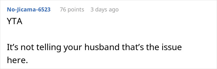 Comment discussing secretly selling alcohol at a dry wedding to cover costs, shared on an online forum thread.