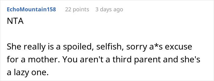 Screenshot of a Reddit comment calling out a mom for guilt-tripping her son who makes lunch only for himself.