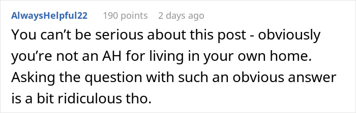 Screenshot of a Reddit comment defending a man who inherits a house, addressing tenant concerns about living conditions.