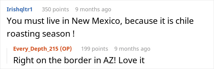 Online forum screenshot showing a conversation about New Mexico chile roasting season and living near the border in Arizona.