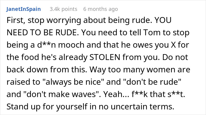 Roommate calls woman stingy for not sharing homemade meals with her boyfriend in a heated online discussion. Roommate calls woman stingy for not sharing homemade meals with her boyfriend in a heated online discussion.
