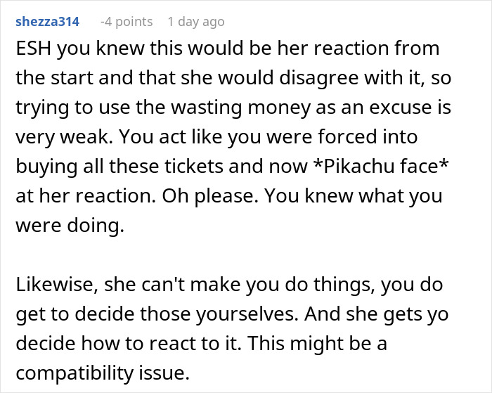 Screenshot of a user comment discussing a disagreement, related to the man accused of supporting transphobia at Harry Potter Wizarding World.