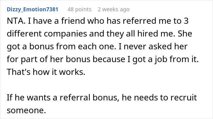 Comment discussing referral bonus etiquette after a friend helped land a good job through an ex-colleague&rsquo;s referral.